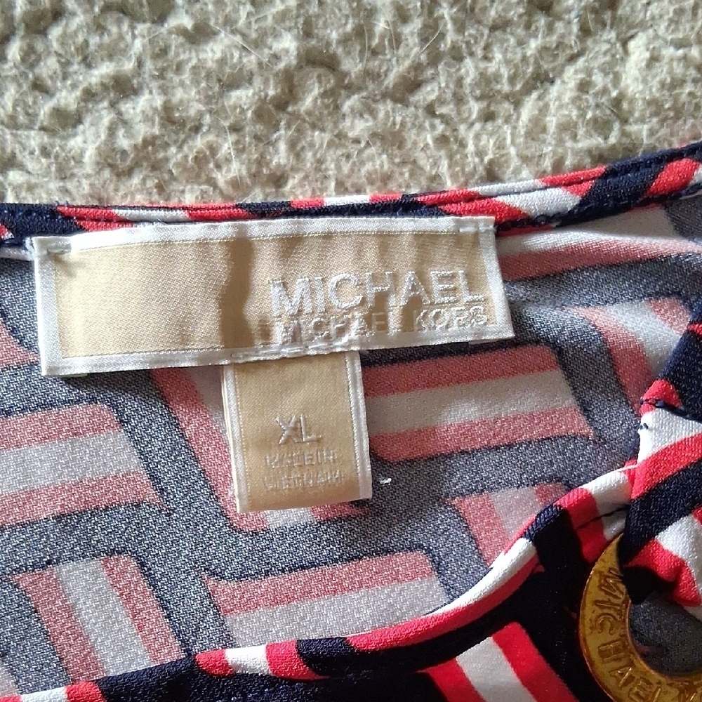 Michael Kors Red and White Geometric Blouse - Picture 2 of 6